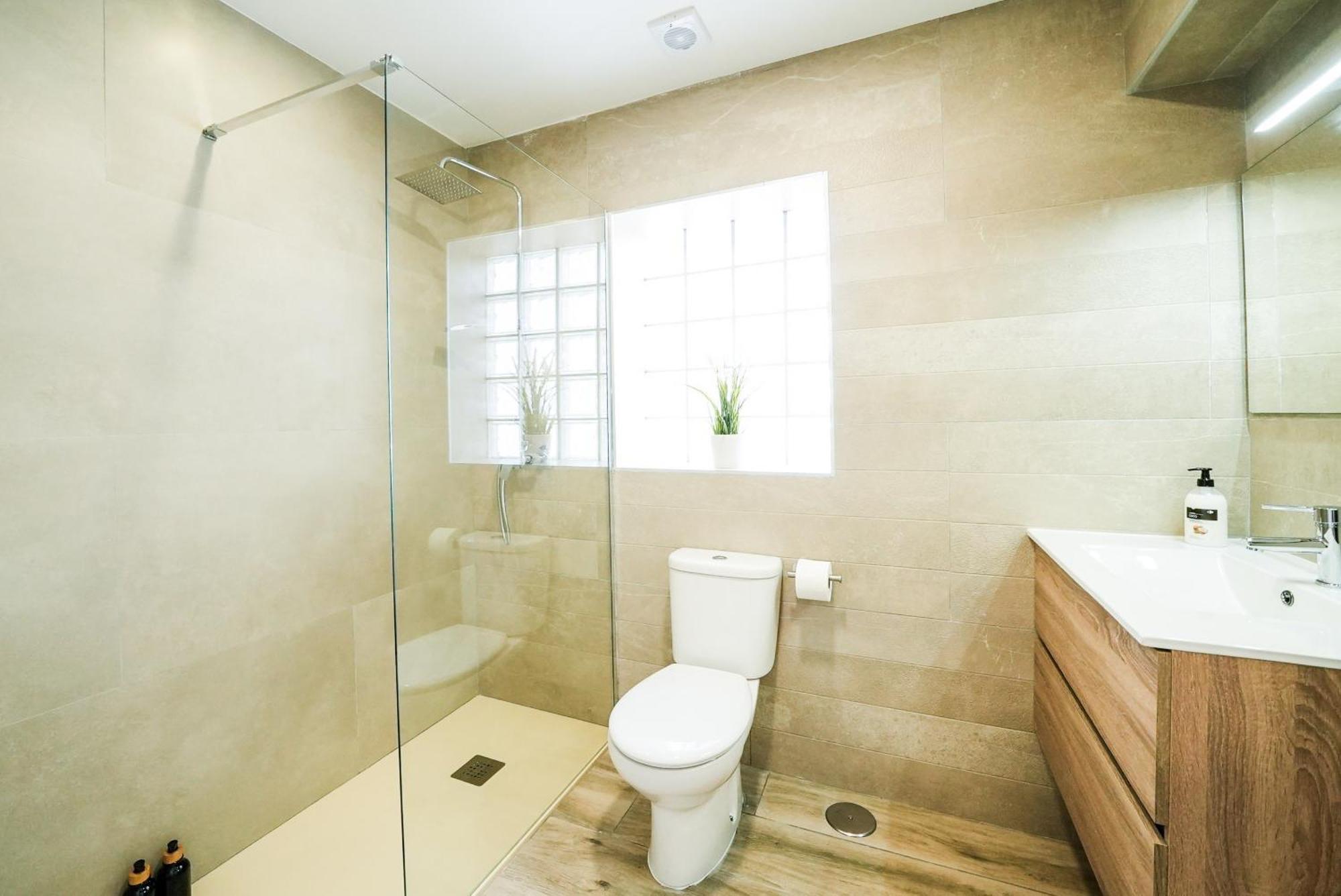 Casa Loma Con Terreno Privado Y Parking Compartido - A 800m De Playa Poniente Holiday home *