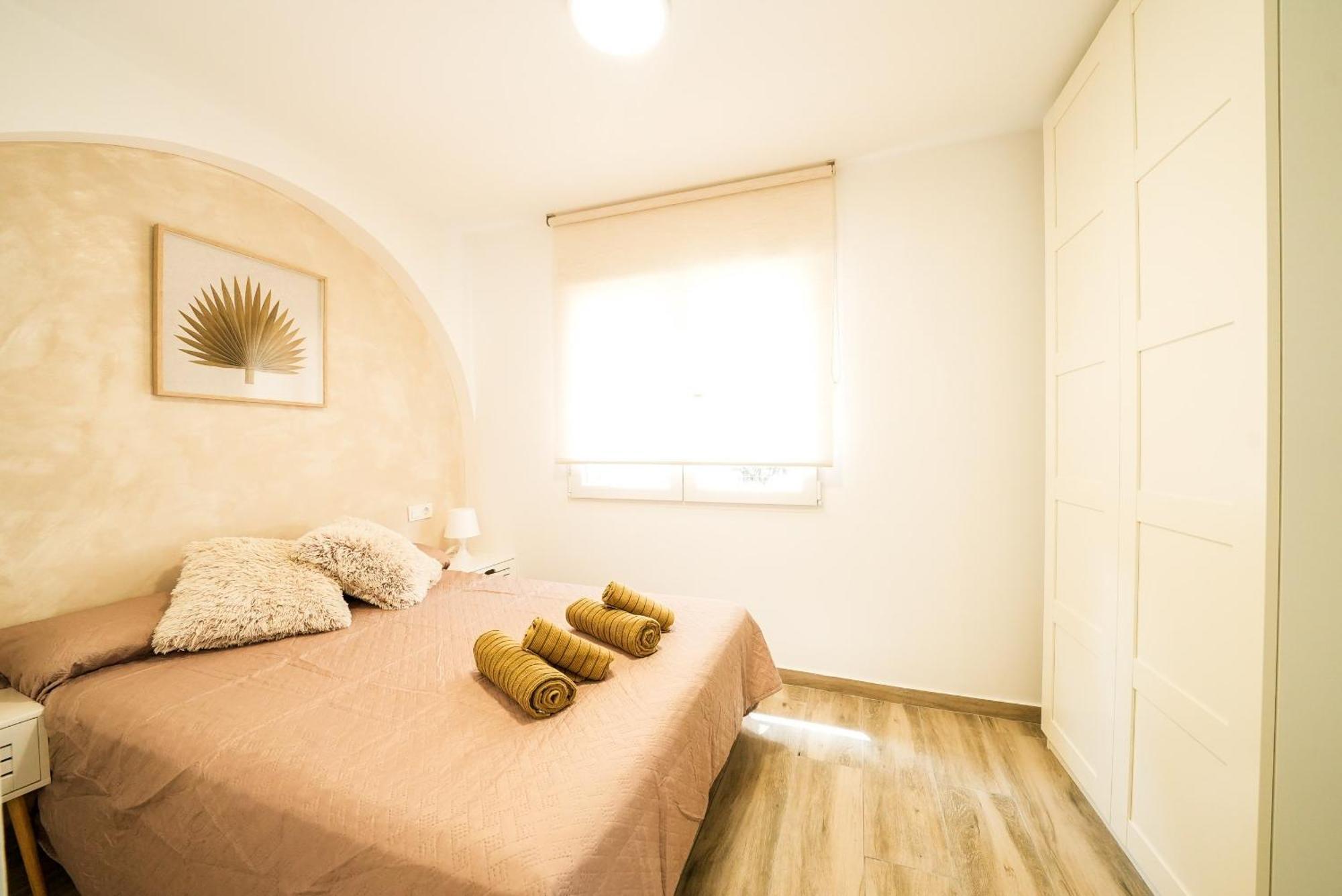 Vakantiehuis Casa Loma Con Terreno Privado Y Parking Compartido - A 800m De Playa Poniente *